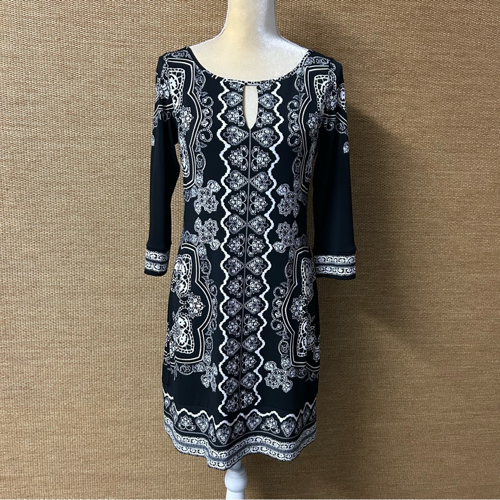 White House Black Market Dress Womens Small Black White